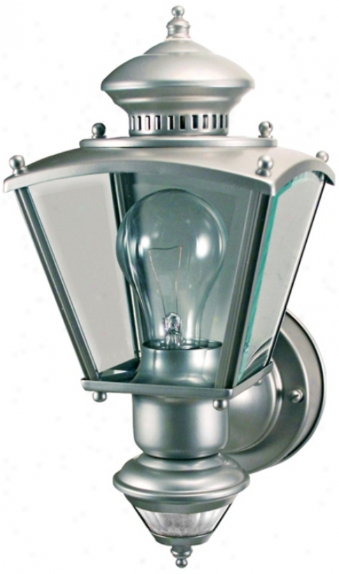 Charleston Coach Silvermotion Sensor Outdkor Light (h6935)