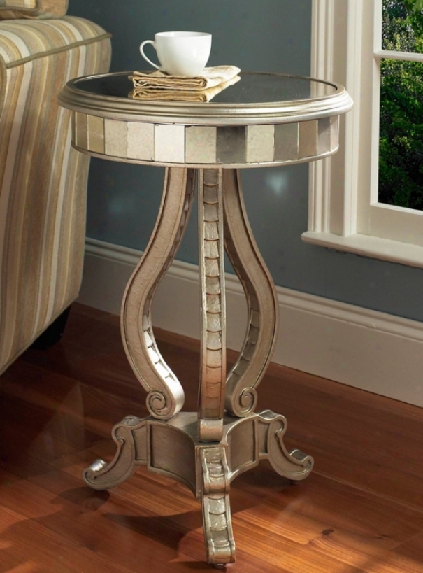 Silver Fantasy Mirrored Pedestal Table (w2733)