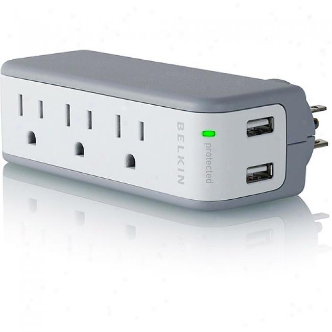 Belkin Mini Notebook Surge Portector With Built-in Usb Charger