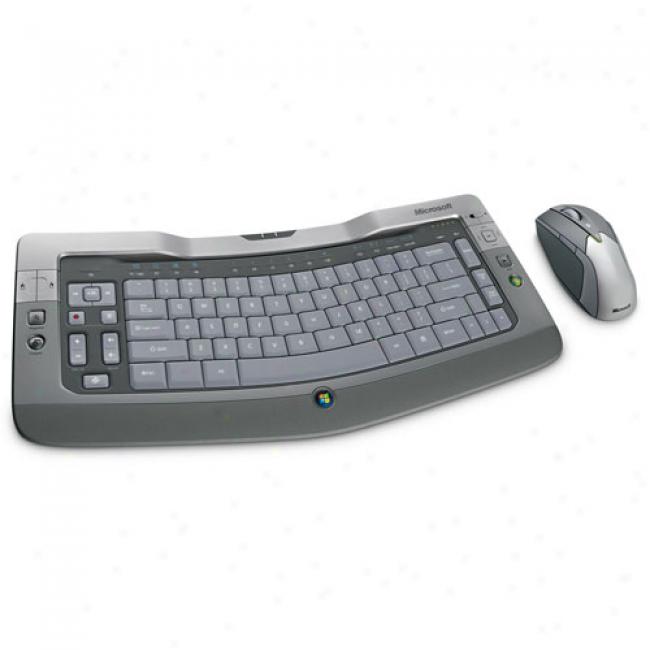 Microssoft Wireless Bluetooth Entertainment Desktop 8000 Keyboard & Mouse Combo