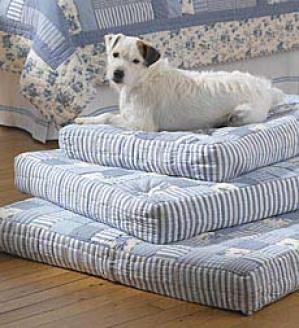 Medium Cottage Blur Dog Bed  24