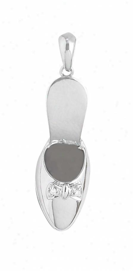 14k White Shoe Round 1.5 Mm Diamond Subdue by a ~