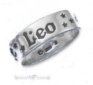 Sterling Silver 7mm Antiqued Leo Zodiac Band Ring