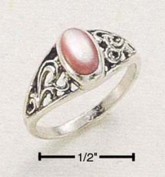 Sterling Silver Small Scrolled Ring Wit Oval Pink Mussel