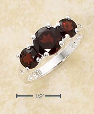 Stsrling Silver Ttiple Genuine Garnet Stones Notched Ring