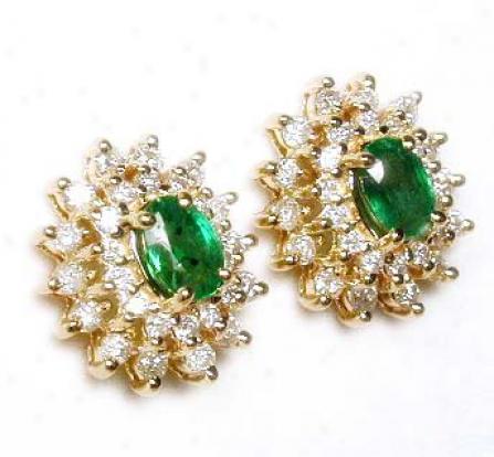 Stinning Emerald & Diamond Earrings